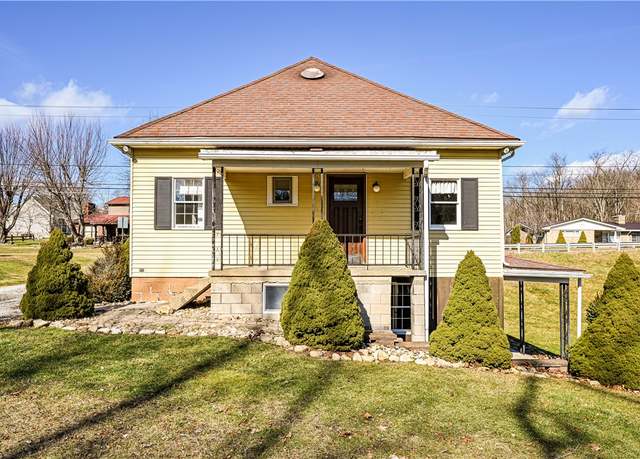 Property at 116 Karr Ln, Hempfield Twp - Wml, PA 15642, 2 beds, 2 baths