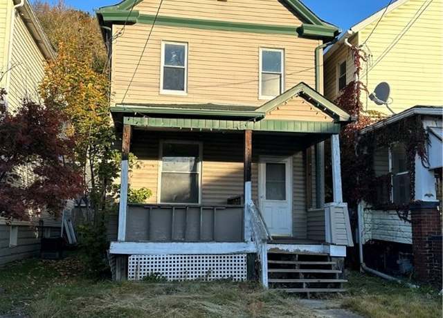 Property at 514 Mckinley Ave, East Vandergrift, PA 15629, 3 beds, 1 bath