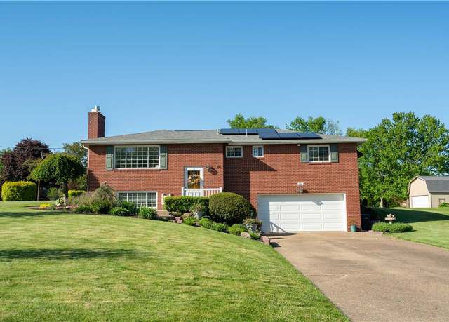 Property at 156 Crandon Cir, Brighton Twp, PA 15009, 3 beds, 2.5 baths