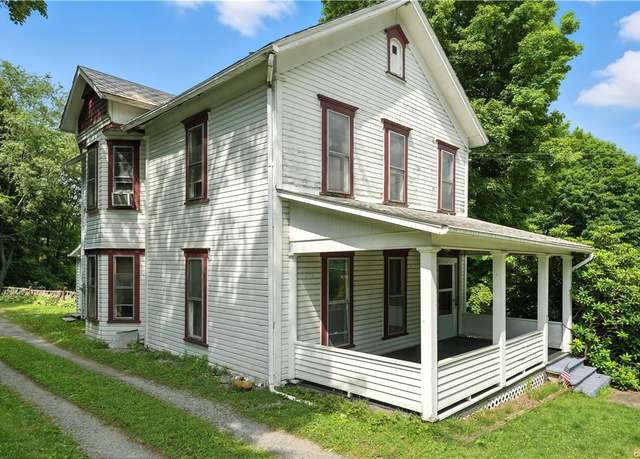 Property at 339 E Market St, Mercer Boro - Mer, PA 16137, 3 beds, 1.5 baths