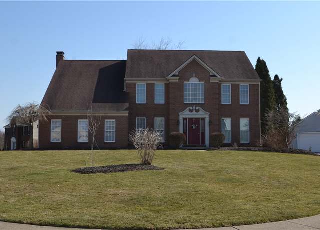 Property at 200 Coventry Ct, Cranberry Twp, PA 16066, 4 beds, 2.5 baths