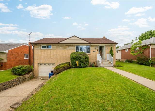 Property at 5266 Meadowcrest Rd, Baldwin Boro, PA 15236, 3 beds, 2 baths
