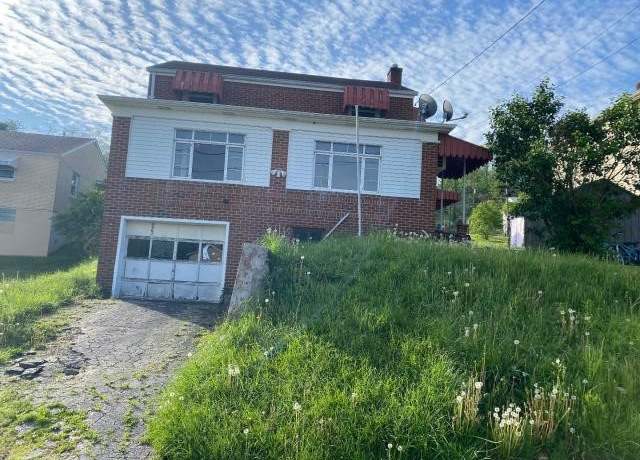 Property at 923 7th Ave, Elizabeth, PA 15037, 3 beds, 1.5 baths
