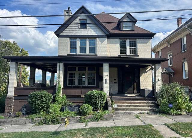 Property at 70 Kensington St, Uniontown, PA 15401, 5 beds, 3 baths