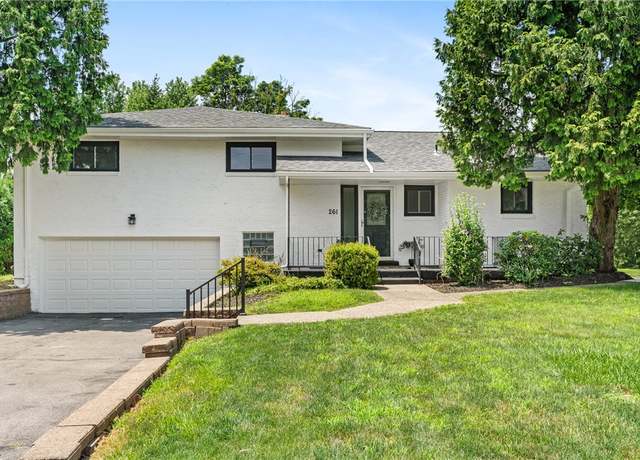 Property at 261 Churchill Rd, Wilkins Twp, PA 15235, 5 beds, 3.5 baths