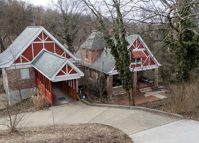 Property at 200 School St, Green Tree, PA 15220, 3 beds, 2 baths