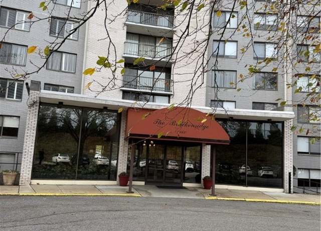 Property at 1160 Bower Hill Rd Unit 314A, Mt. Lebanon, PA 15243, 2 beds, 2.5 baths