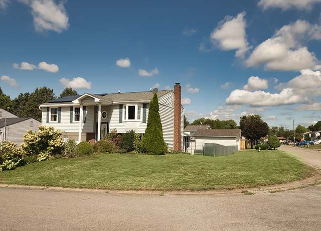 Property at 712 Snyder St, Conway, PA 15027, 3 beds, 2.5 baths