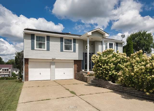 Property at 712 Snyder St, Conway, PA 15027, 3 beds, 2.5 baths