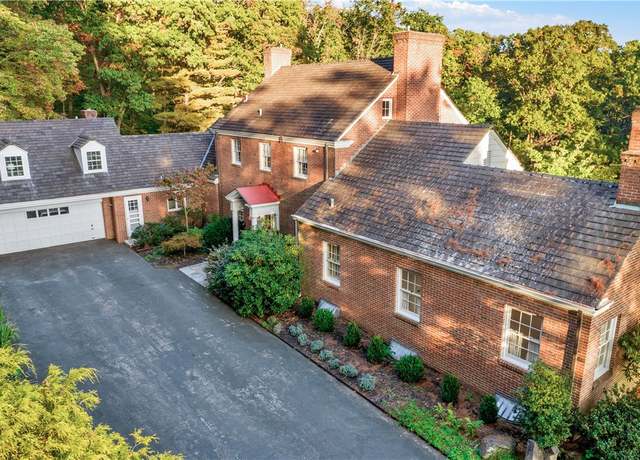 Property at 234 Baywood Rd, Ligonier Twp, PA 15658, 4 beds, 5 baths
