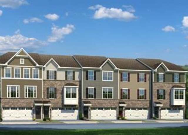 Property at 211 Yellowwood Dr, South Strabane, PA 15301, 3 beds, 2.5 baths