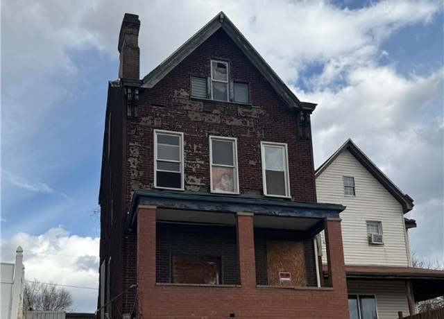 Property at 2332 California Ave, Marshall Shadeland, PA 15212, 5 beds, 2 baths