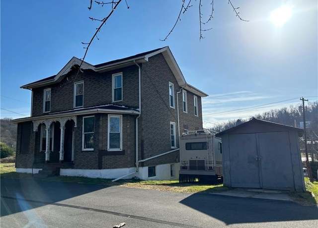 Property at 28 S Railroad St, Manor, PA 15665, 3 beds, 1 bath