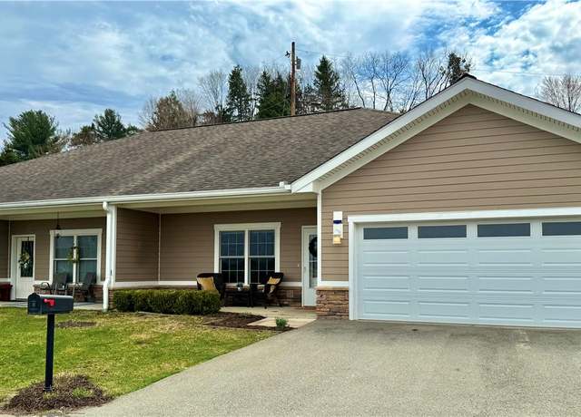 Property at 125 Shaker Dr, Ligonier Twp, PA 15658, 3 beds, 2 baths