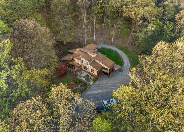 Property at 232 Red Arrow Rd, Ligonier Twp, PA 15658, 4 beds, 4.5 baths
