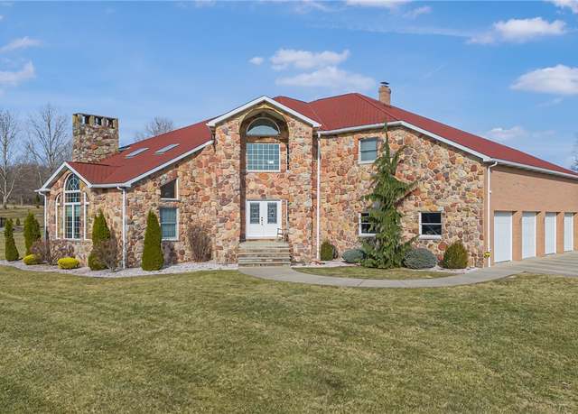 Property at 203 Aiken Rd, Shenango Twp - Law, PA 16101, 5 beds, 4 baths