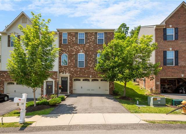Property at 8010 Hinsdale Ln, South Fayette, PA 15057, 3 beds, 2.5 baths