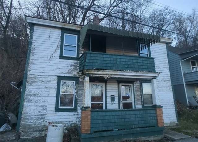 Property at 1125 Stowe Ave, Mckees Rocks, PA 15136, 2 beds, 1.5 baths