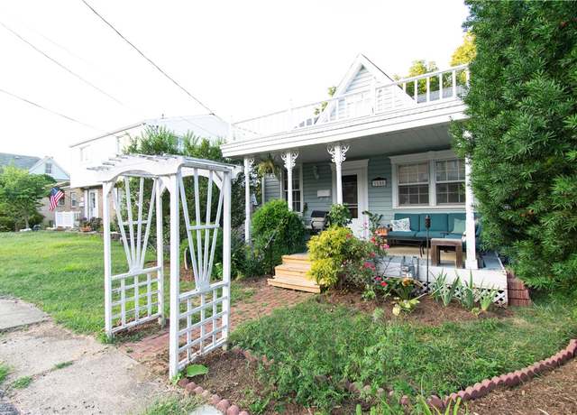 Property at 1658 Longmore Ave, Beechview, PA 15216, 3 beds, 1 bath