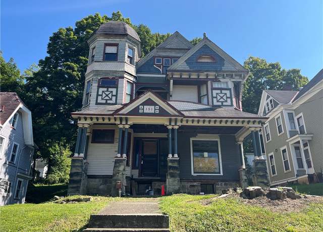 Property at 151 W 3rd, Oil City, PA 16301, 6 beds, 1 bath