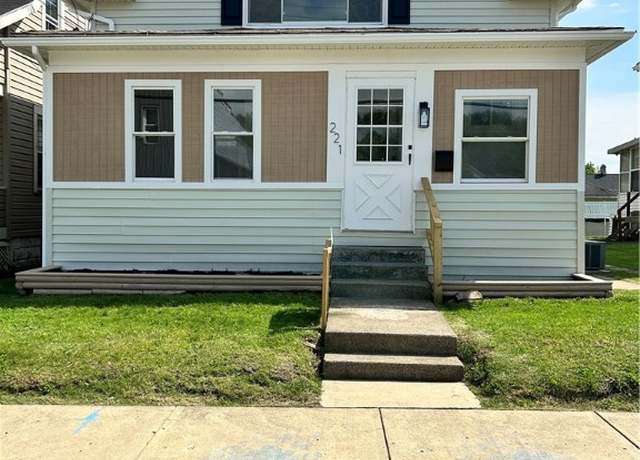 Property at 221 Line Ave, Ellwood City - Law, PA 16117, 3 beds, 1.5 baths