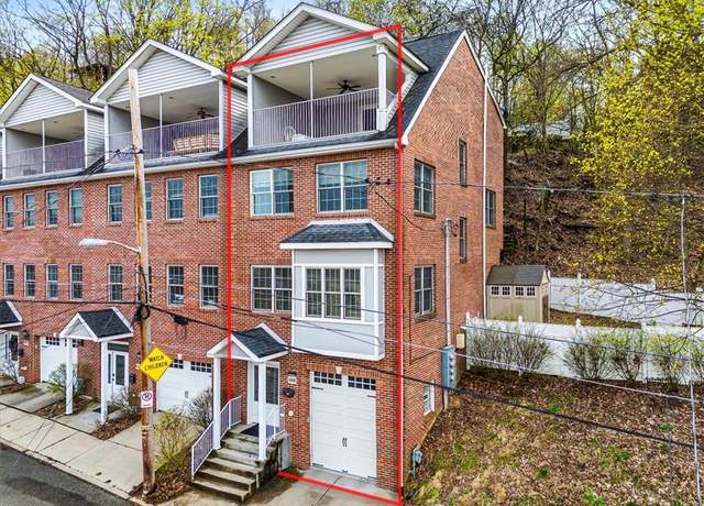 Property at 2906 Mary St, South Side, PA 15203, 3 beds, 3 baths
