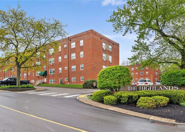 Property at 5900 Babcock Blvd #40, Ross Twp, PA 15237, 1 bed, 1 bath