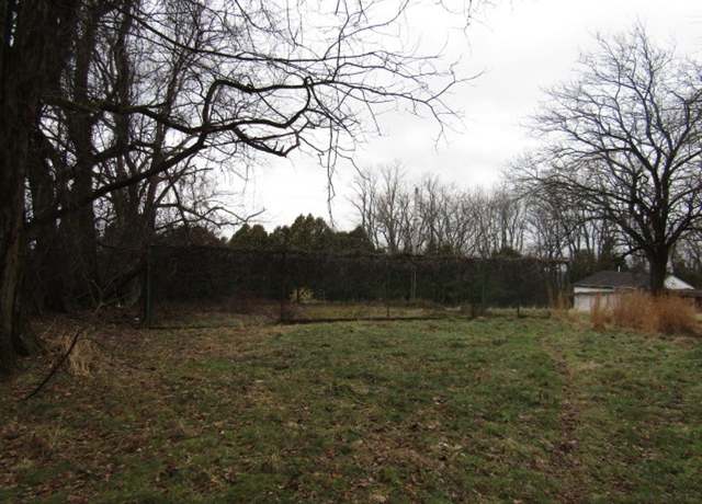 Property at 232 Crestview Rd, Penn Hills, PA 15235, 2 beds, 1.5 baths