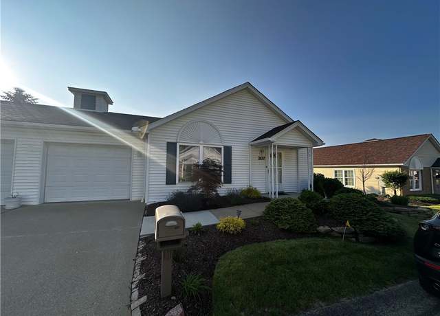 Property at 207 Village Ct, South Strabane, PA 15301, 2 beds, 1.5 baths