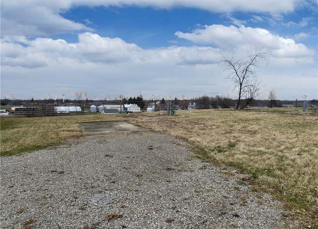 Property at 443 Hy-vue, Clinton Twp, PA 16056, 3 beds, 2 baths