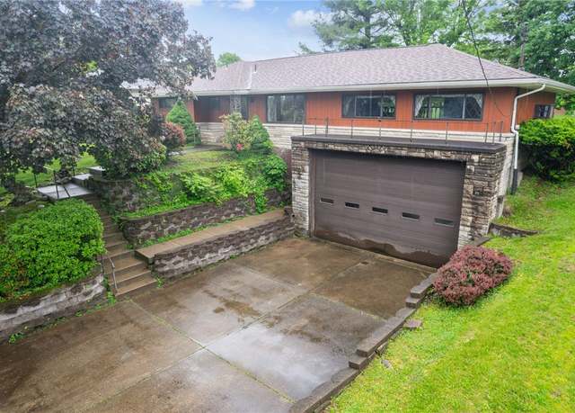 Property at 560 Idaho Ave, Verona, PA 15147, 3 beds, 1.5 baths