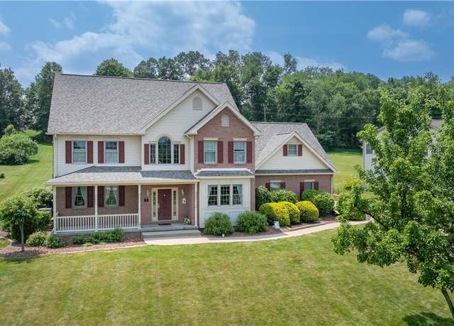 Property at 136 Stratford Dr, Buffalo Twp - But, PA 16055, 4 beds, 3 baths