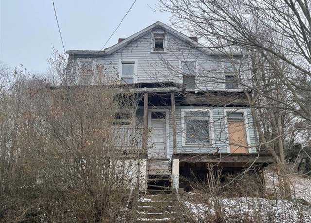 Property at 823 Grant St, Mckeesport, PA 15132, 4 beds, 2 baths