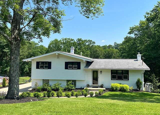 Property at 155 Broadbent Rd, Ohio Twp, PA 15143, 3 beds, 3 baths
