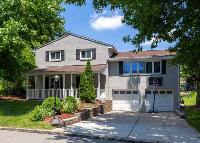 Property at 5488 Wolfe Dr, Baldwin Boro, PA 15236, 4 beds, 2 baths