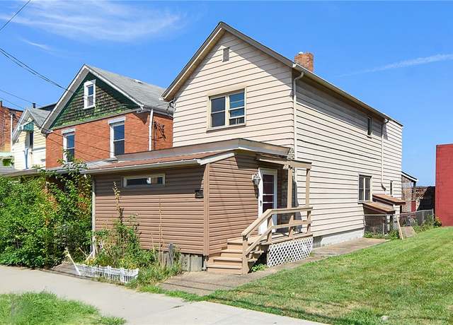 Property at 541 8th St, Ambridge, PA 15003, 3 beds, 1.5 baths