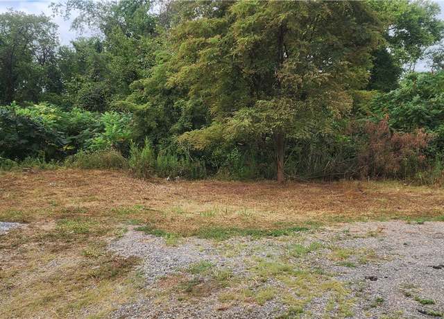 Property at 1305 Tuscarawas Rd, Brighton Twp, PA 15009