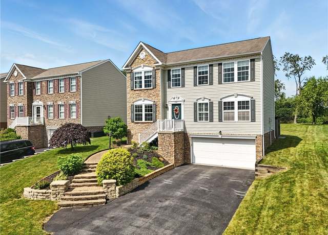 Property at 412 Colt Cir, Findlay Twp, PA 15026, 4 beds, 2.5 baths
