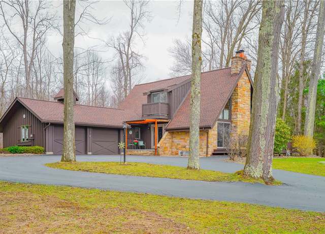 Property at 809 Enterprise Rd, Pine Twp - Mer, PA 16127, 4 beds, 2.5 baths