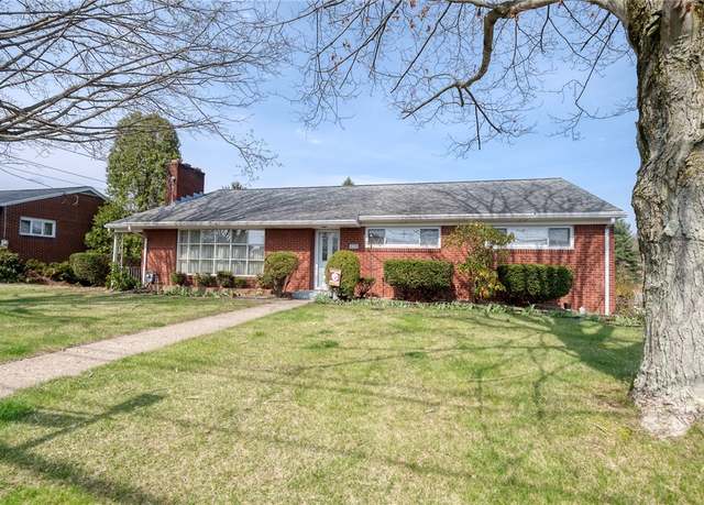 Property at 428 21st St, Aliquippa, PA 15001, 3 beds, 3 baths