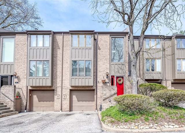Property at 92 Locust Ct, Ross Twp, PA 15237, 3 beds, 1.5 baths