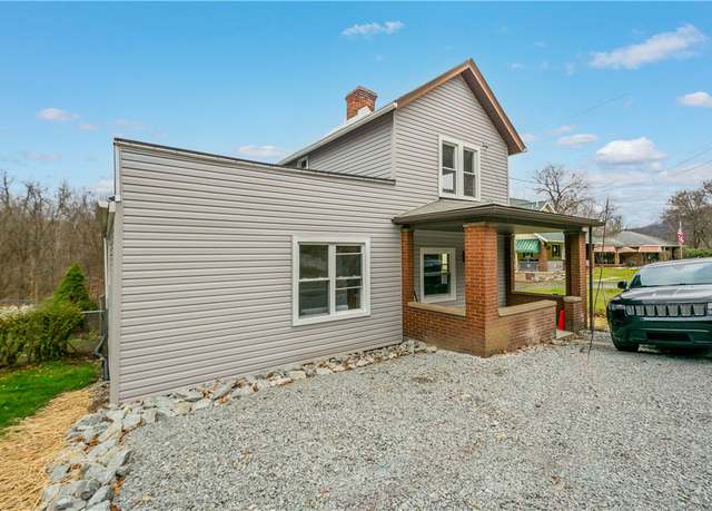Property at 2147 Lincoln Blvd, Lincoln Boro, PA 15037, 4 beds, 2 baths