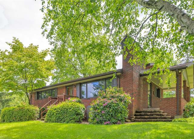 Property at 195 Sylvester St, Economy, PA 15042, 3 beds, 1 bath