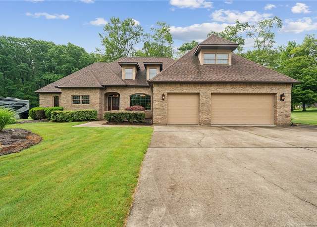 Property at 101 Blackthorn Dr, Penn Twp - But, PA 16002, 5 beds, 3.5 baths