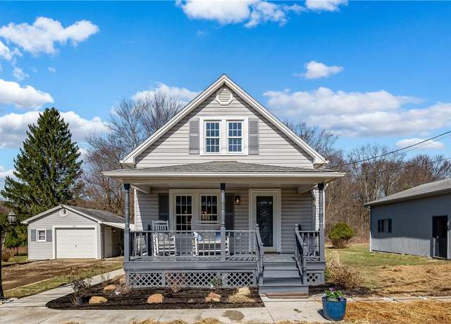 Property at 671 Old Rt 8, Irwin Twp, PA 16038, 3 beds, 2 baths