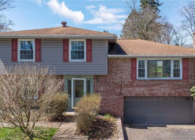Property at 3352 Evergreen Dr, Murrysville, PA 15668, 3 beds, 2.5 baths