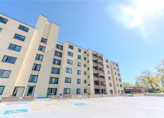 Property at 227 S Home Ave #304, Avalon, PA 15202, 1 bed, 1.5 baths