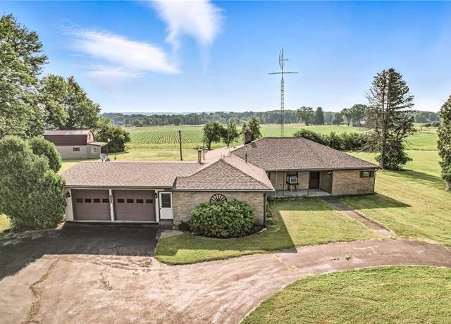 Property at 133 Hamburg Rd, Delaware Twp, PA 16154, 4 beds, 2 baths