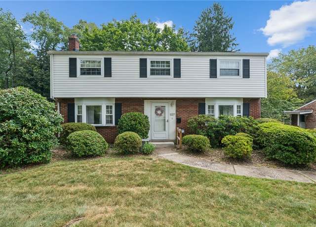 Property at 1227 Northwestern Dr, Monroeville, PA 15146, 5 beds, 2.5 baths