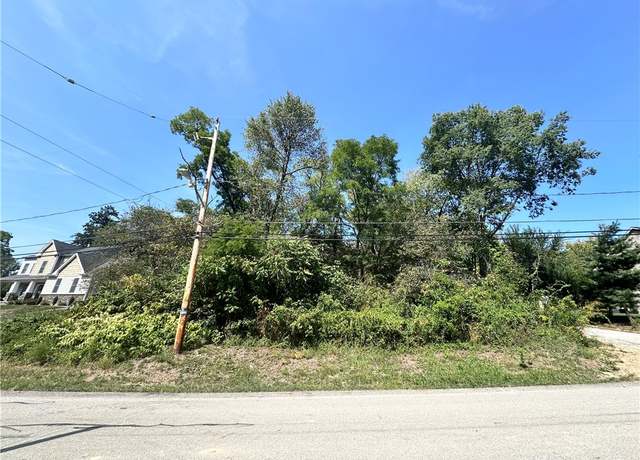 Property at 863 Dunster St, Brookline, PA 15226